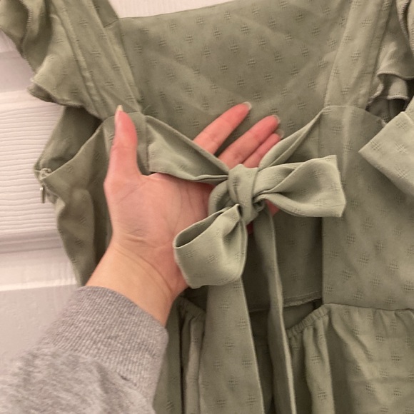 Dress - Picture 3 of 3